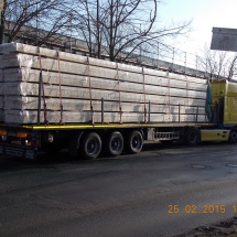 Anlieferung 50,00 m³ KVH-Konstruktionvollholz für neue Koppelpfetten alte Betonträger waren nicht mehr Tragfähig